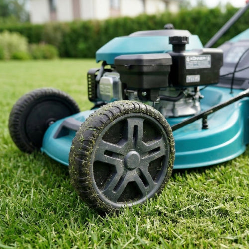 Grandes roues avec profil profond en caoutchouc